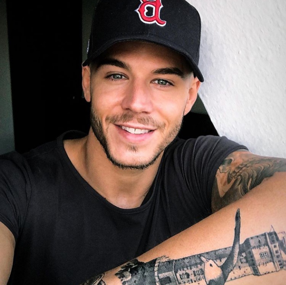 Meet your Posher, Maurice